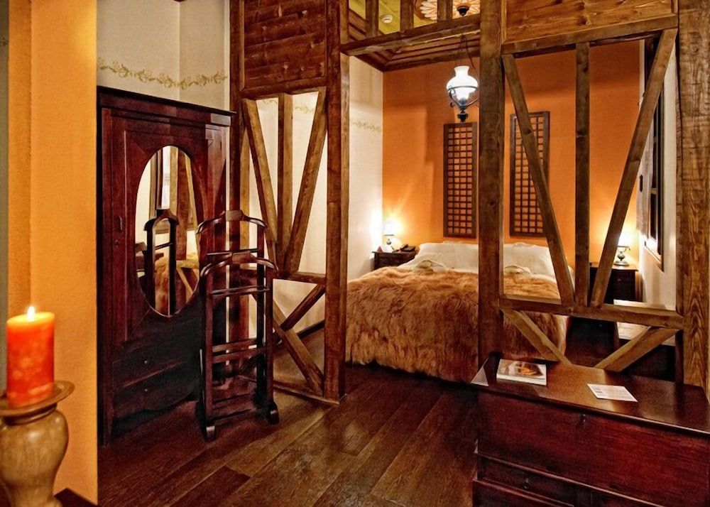 Orologopoulos Mansion Suite, 1 Bedroom 3