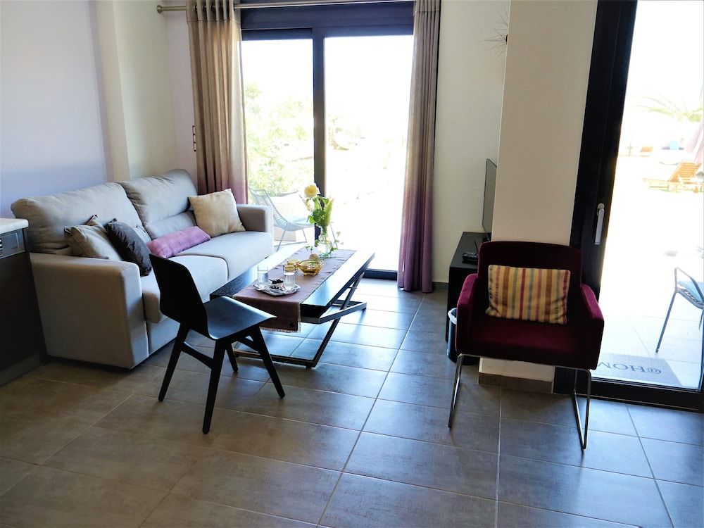 Seacret Apartments Studio, Sea View, Ground Floor (Melody) 11