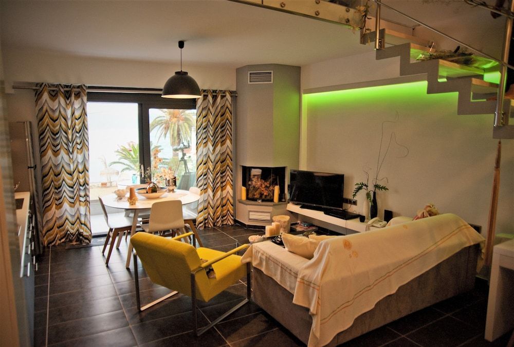 Seacret Apartments Duplex, Fireplace, Sea View (Panorama) 11