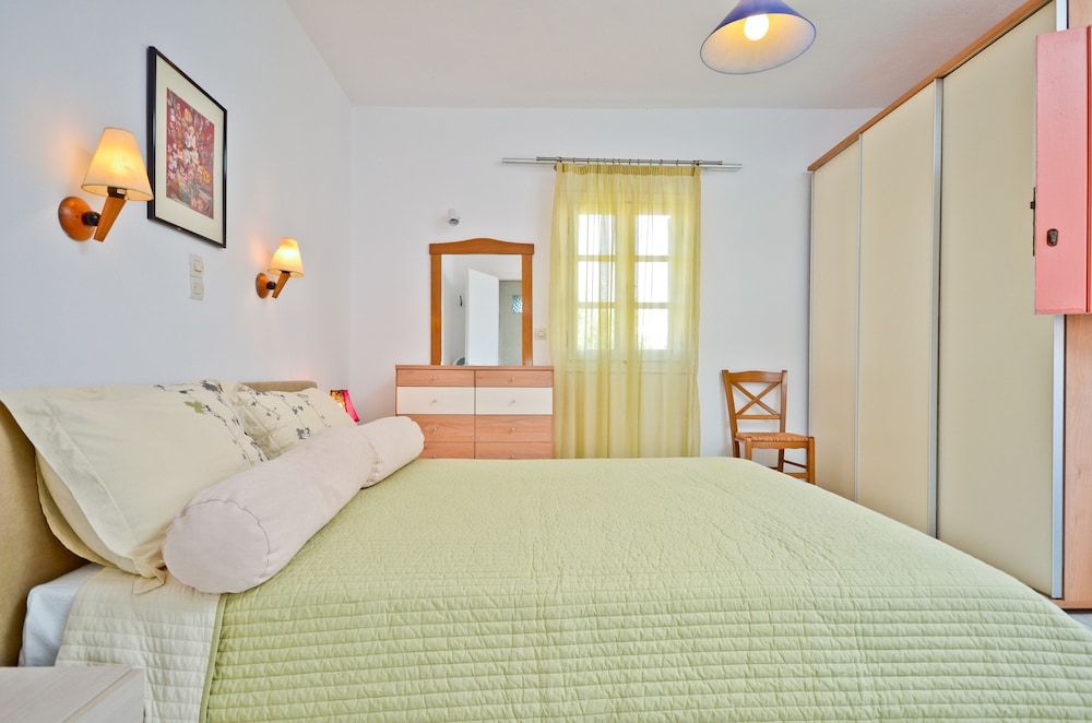 House, 1 Bedroom, Sea View