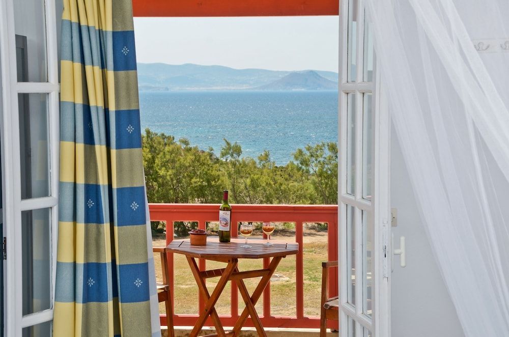 Studio, Sea View