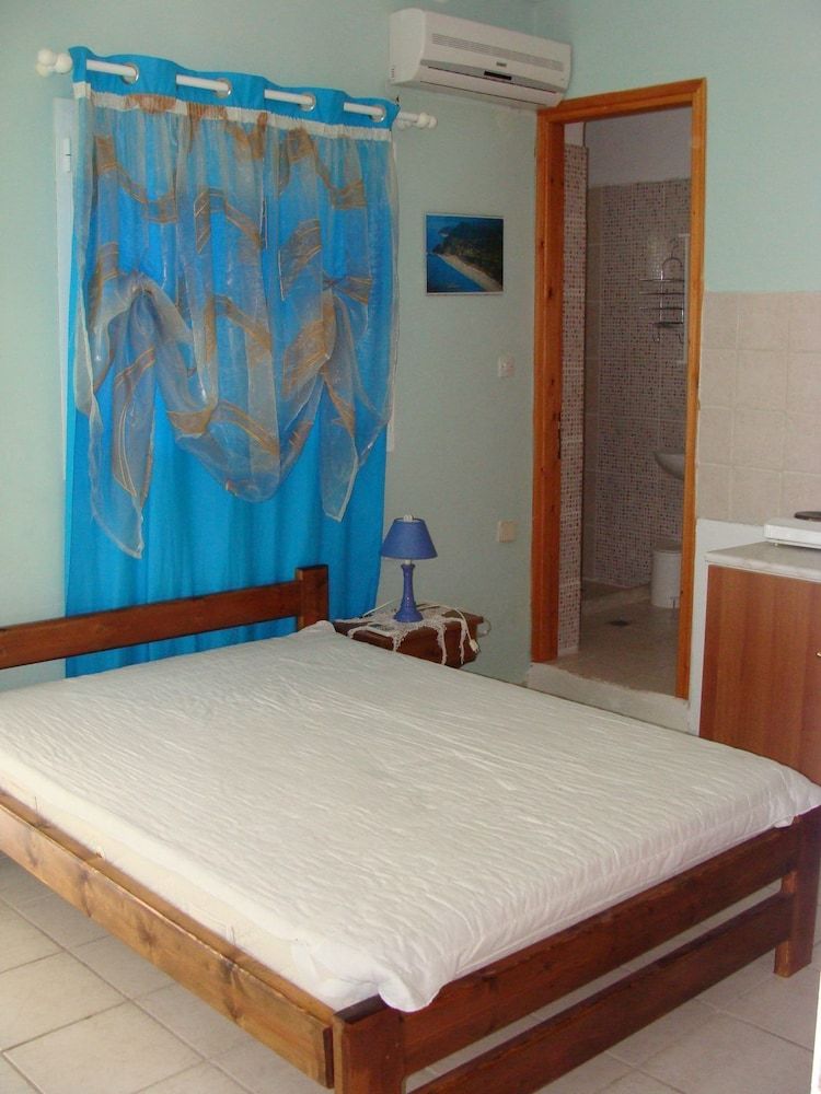 Grand Studio