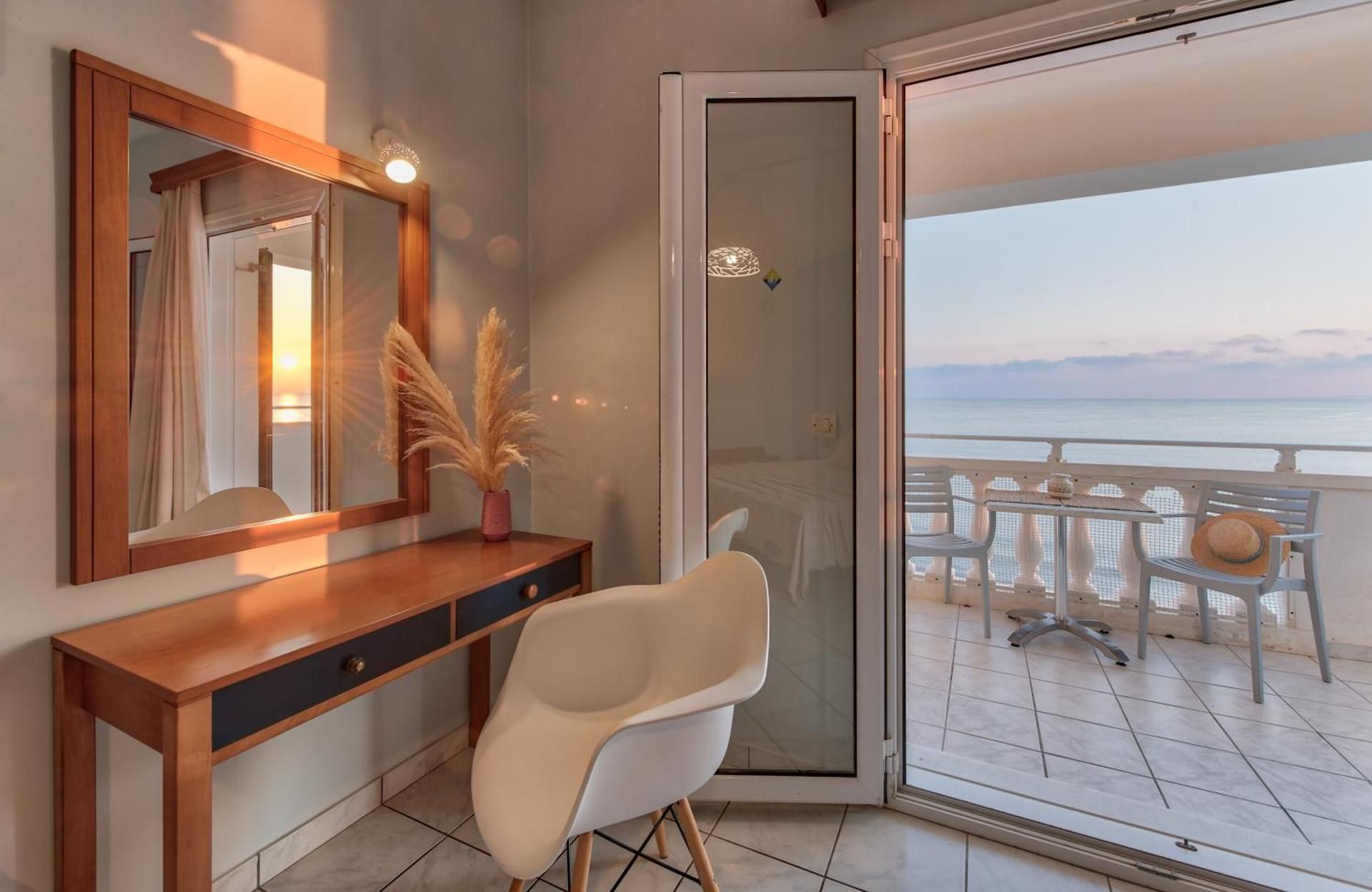 Deluxe Double Room with Sea View