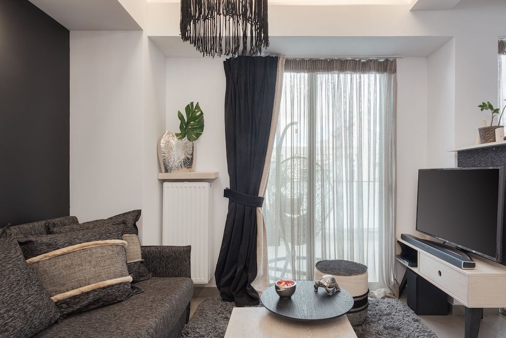 Acropolis Luxury Living Acropolis Stylish Condo 19