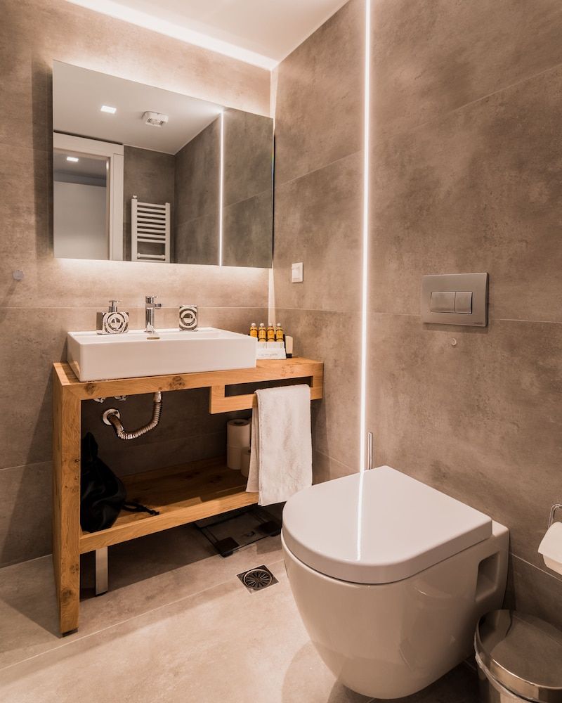 undefined Acropolis Luxury Living 10