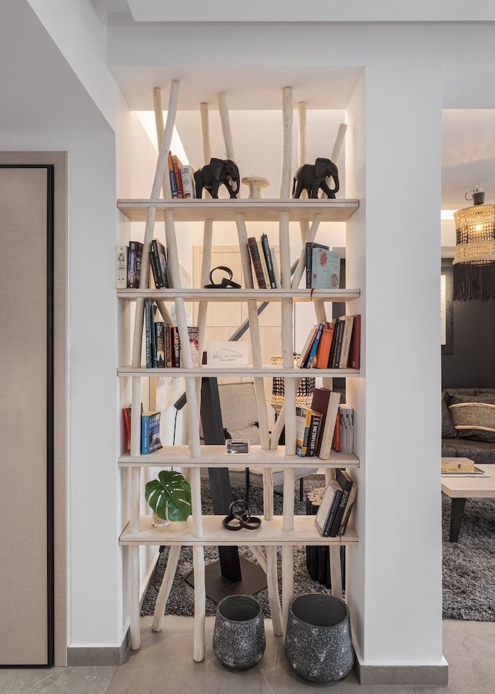 Acropolis Luxury Living Acropolis Stylish Condo 7