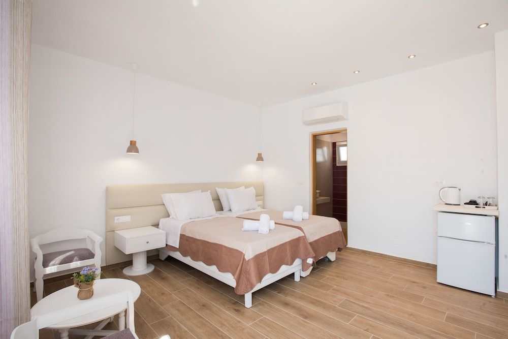 Marina Blue Ornos Room (For 2) 5