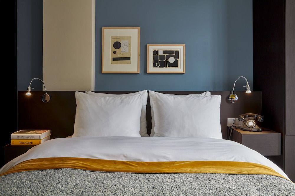 Park Centraal Amsterdam, part of Sircle Collection Classic Room, 1 Queen Bed