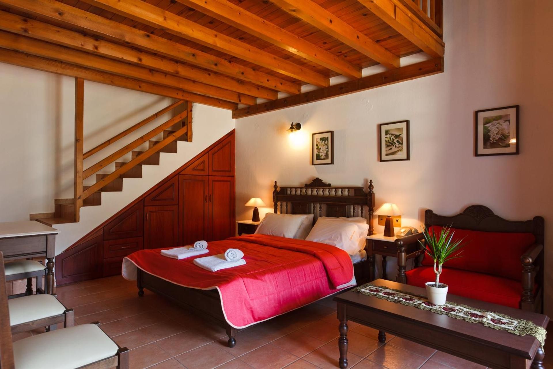 Superior Maisonette with Panomaric View