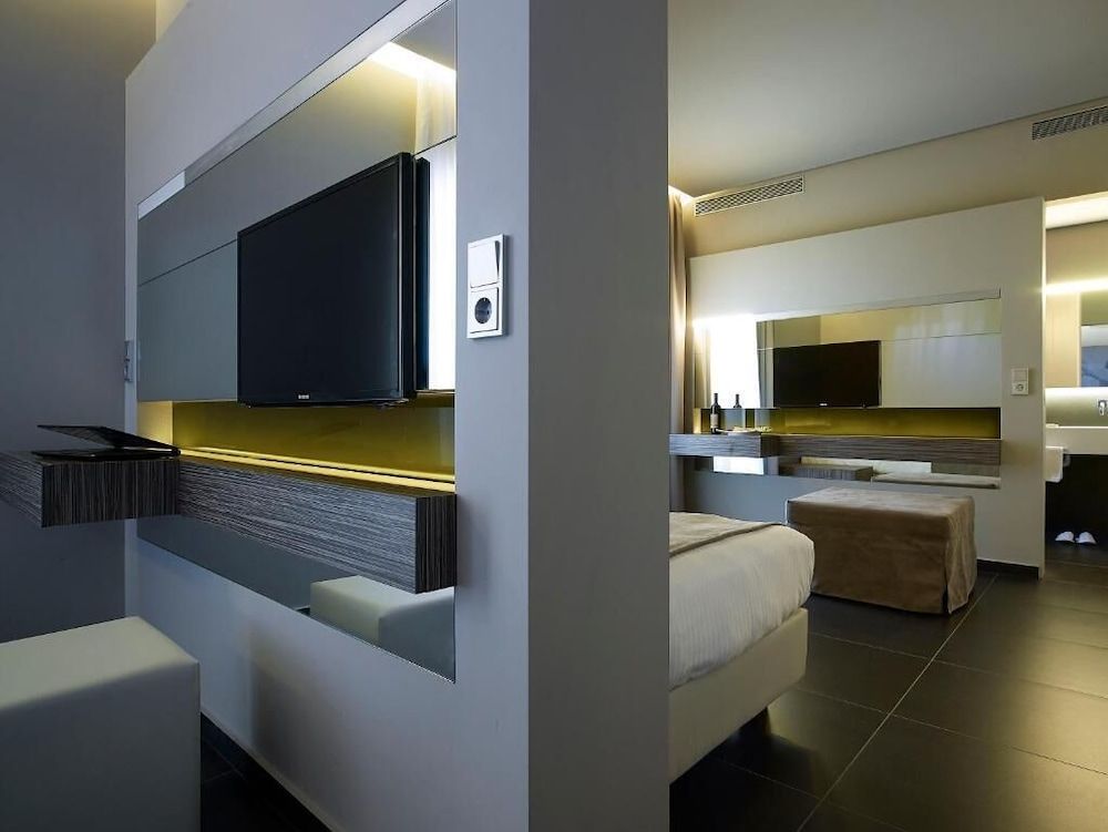Garden View Suite