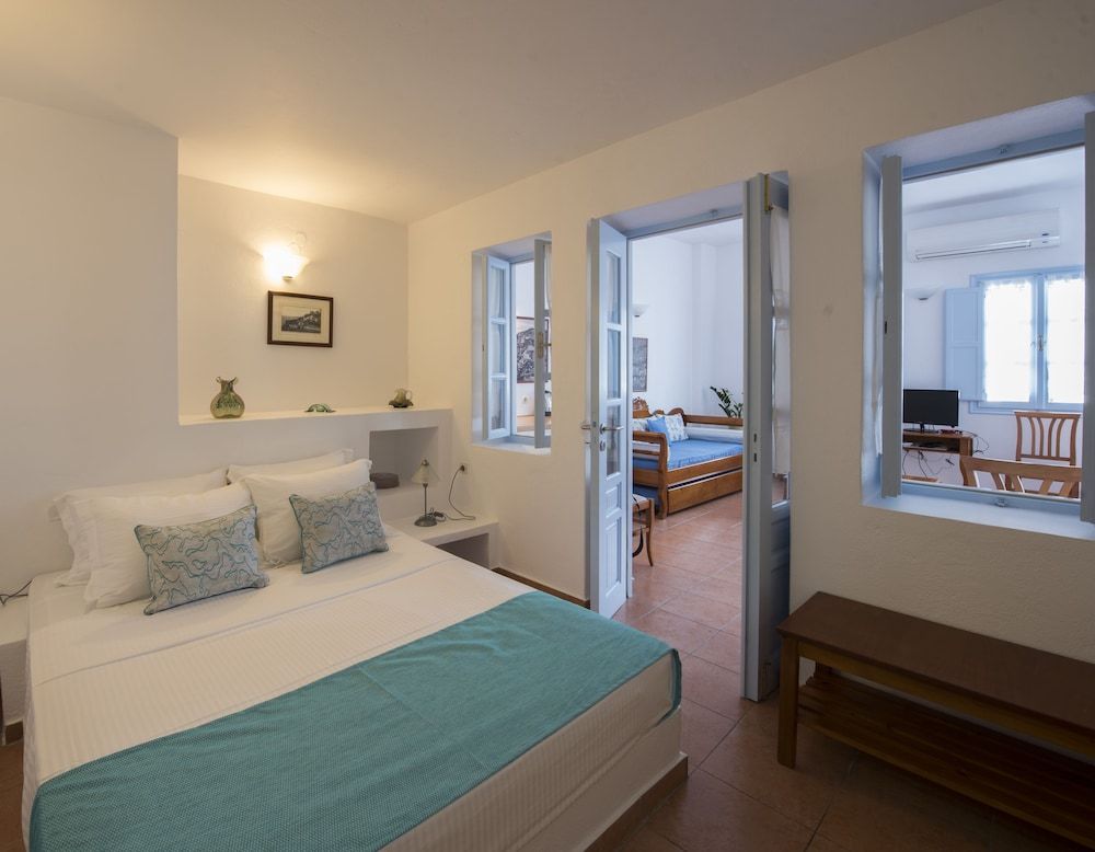 undefined Kastro Suites 5