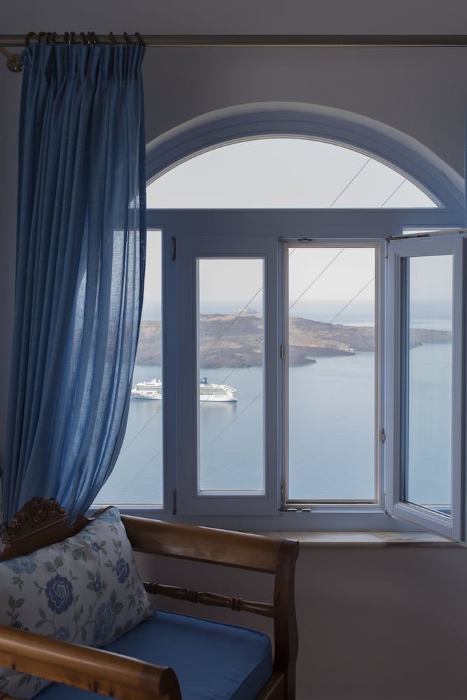 undefined Kastro Suites