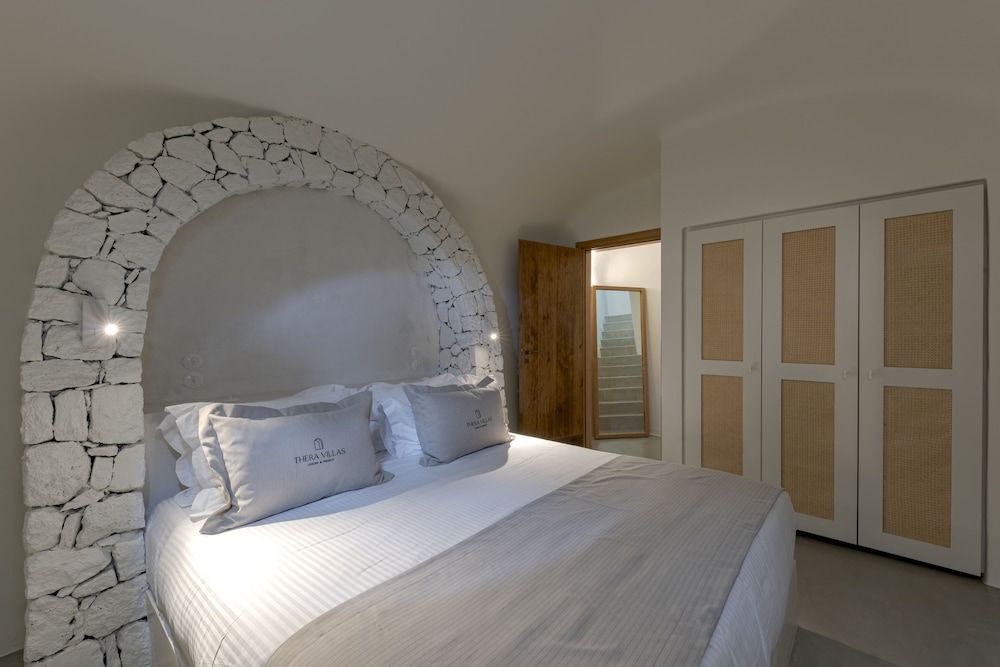 undefined Thera Villas 4