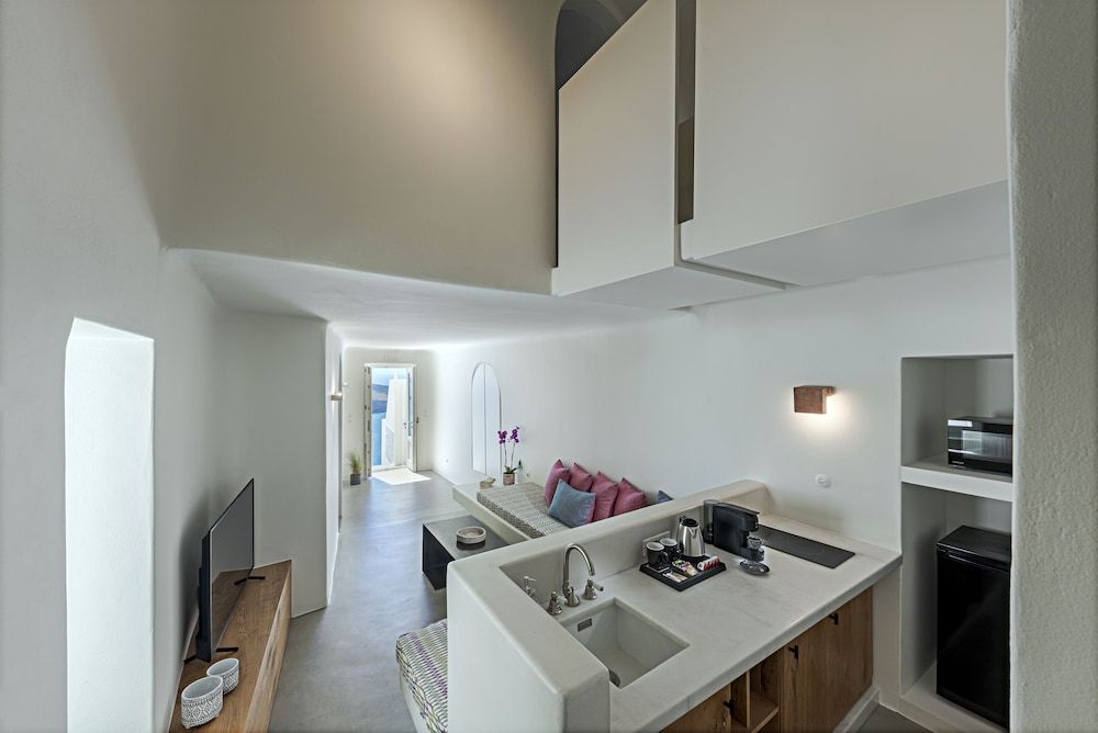 Thera Villas Penthouse Villa 4