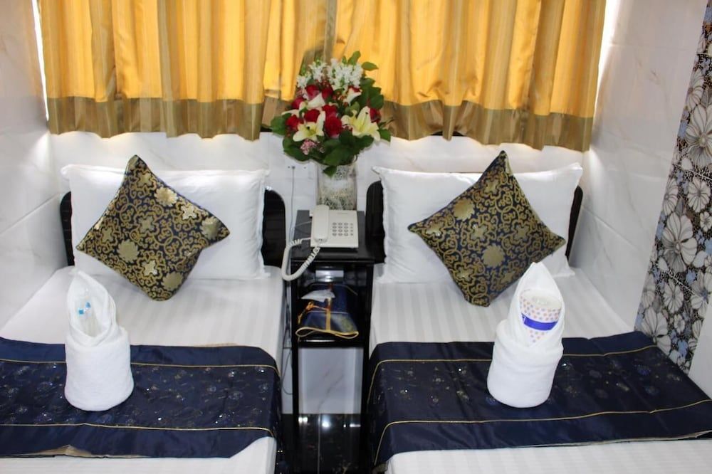 Om Guest House Double Room 5