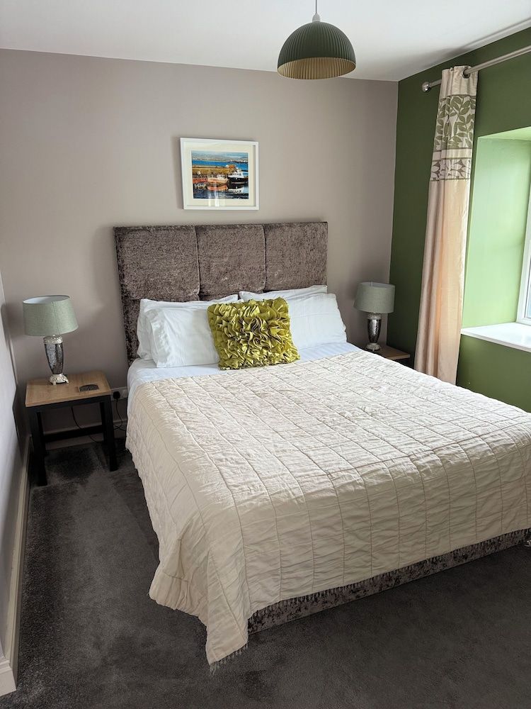 Quadruple Room, 1 Bedroom (The Golf Room)
