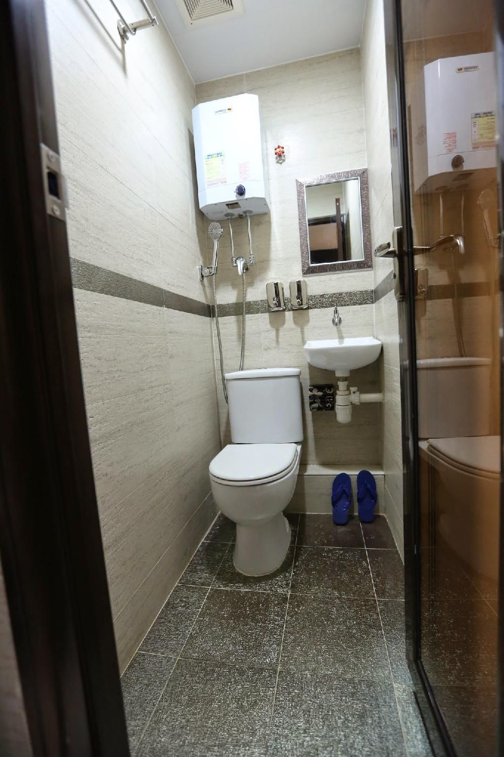 undefined Tom's Guest House 7