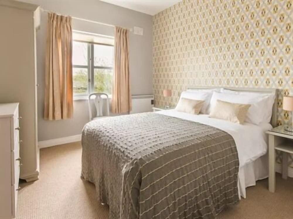 Luxury Apartment, Private Bathroom (1B)