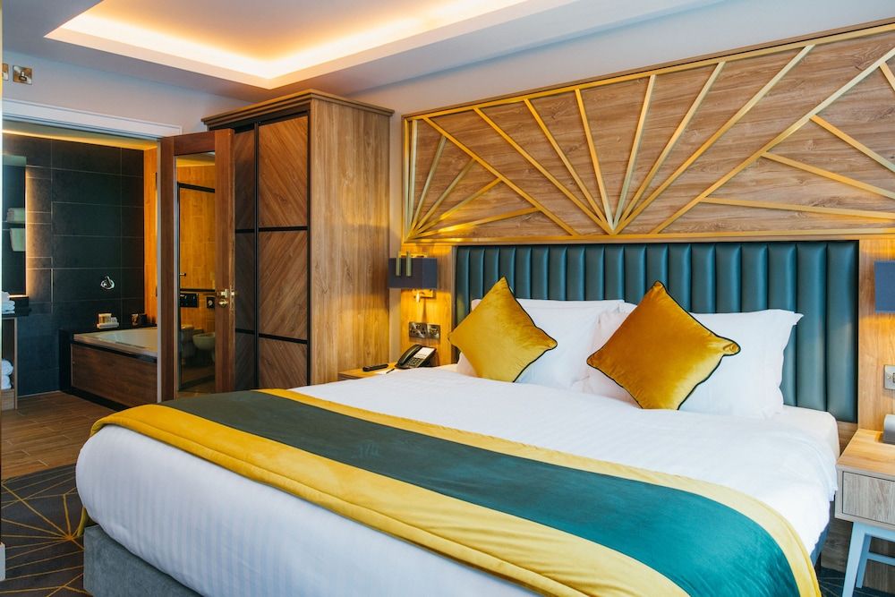 undefined Iveagh Garden Hotel 6