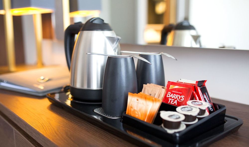 Iveagh Garden Hotel Deluxe Twin Room 8