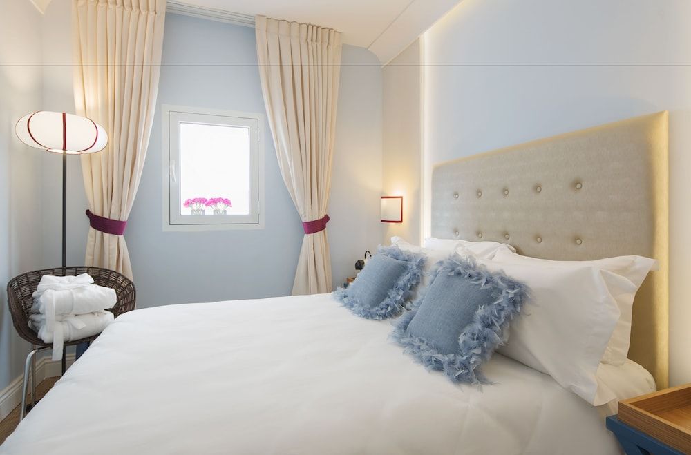 A23 Boutique Hotel Business Room 6