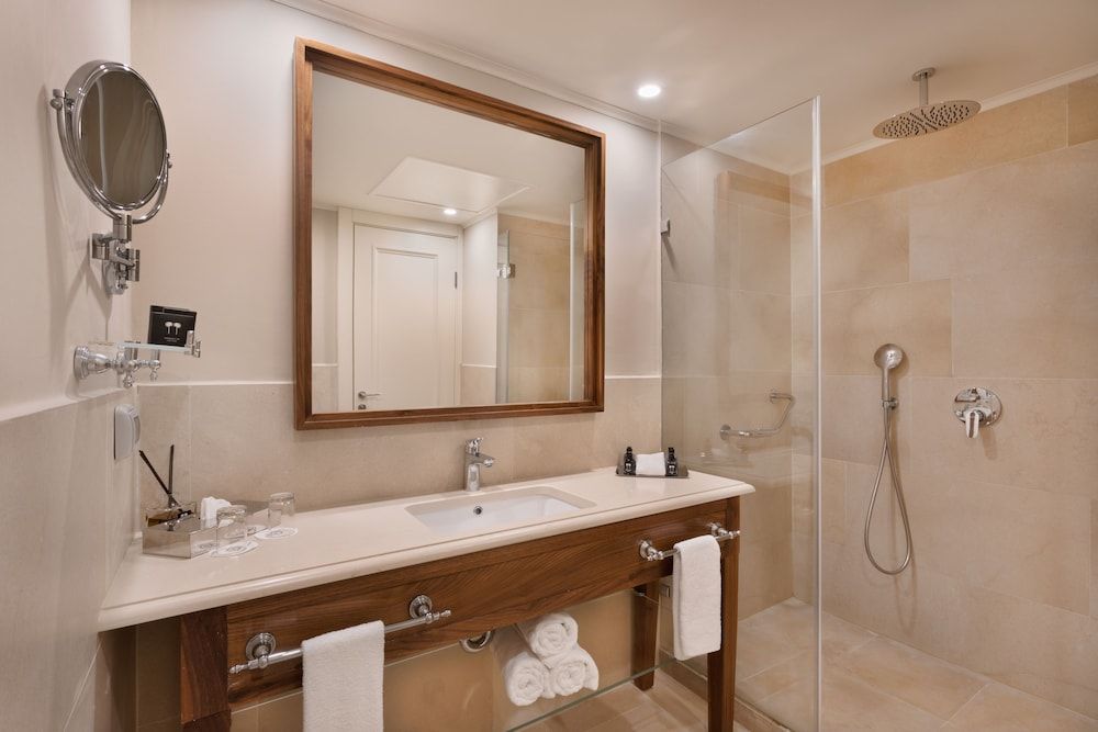 Herbert Samuel Jerusalem Luxury Suite 10