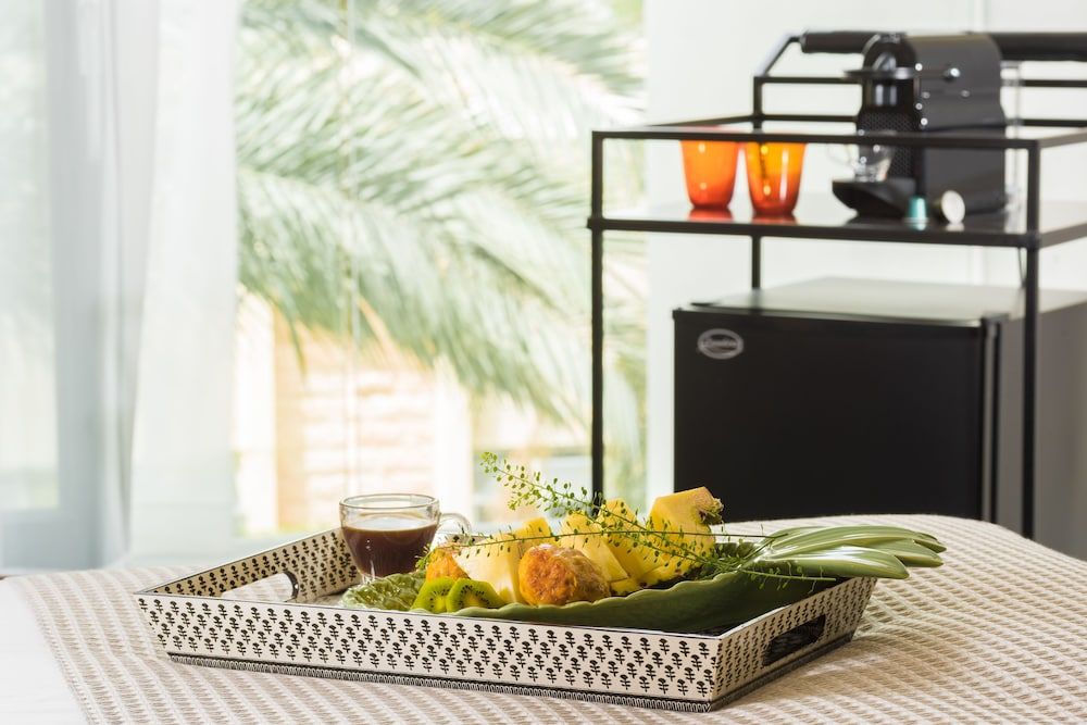 Room Service - Dining