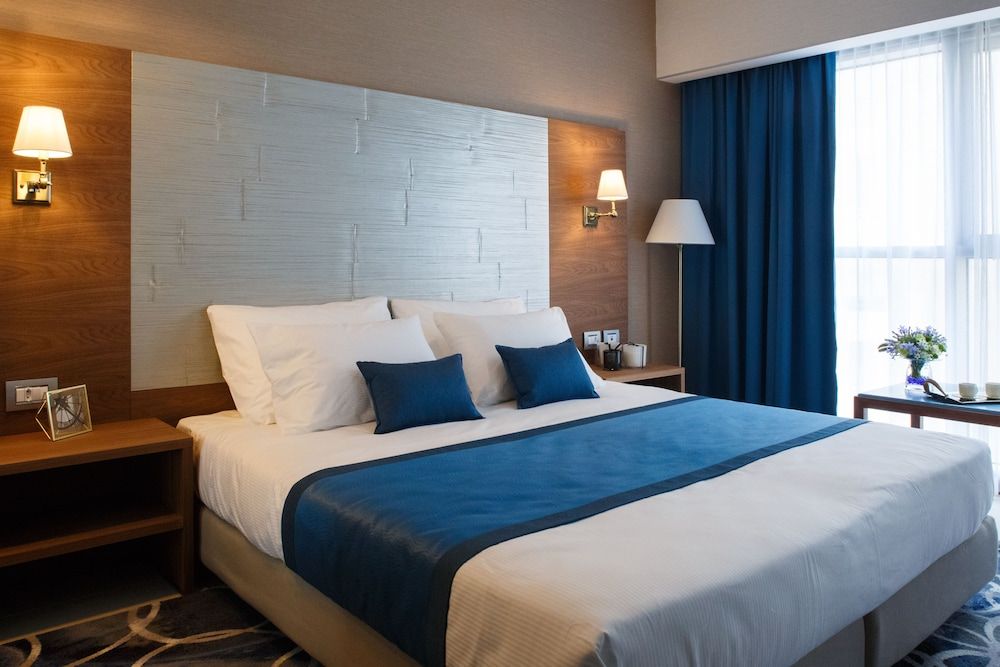 Business Double or Twin Room, City View
