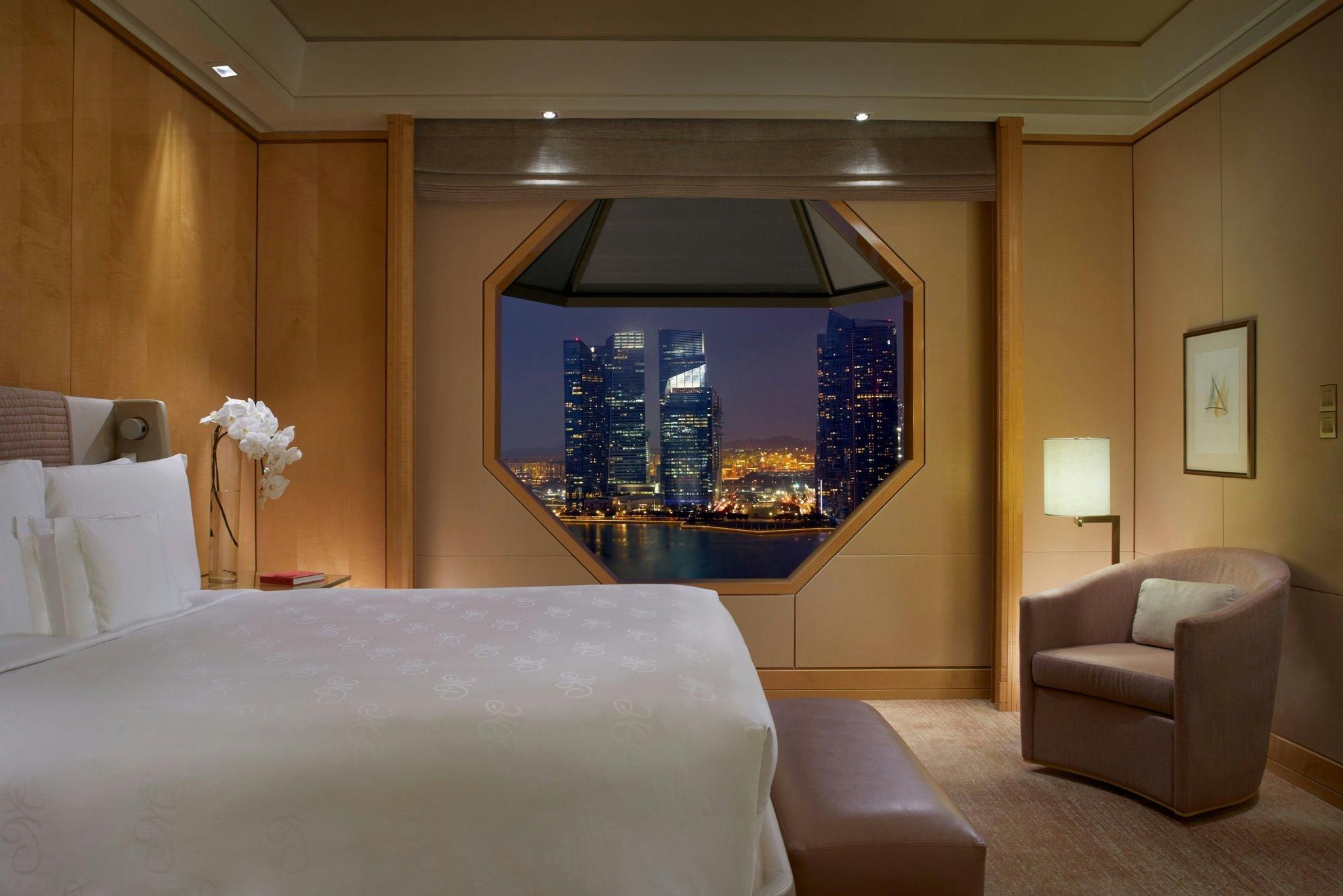 Premier Suite, Suite, 1 King, Marina Bay view