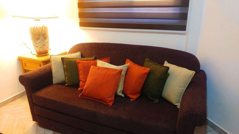 City Suites Superior Suite, Garden View 8