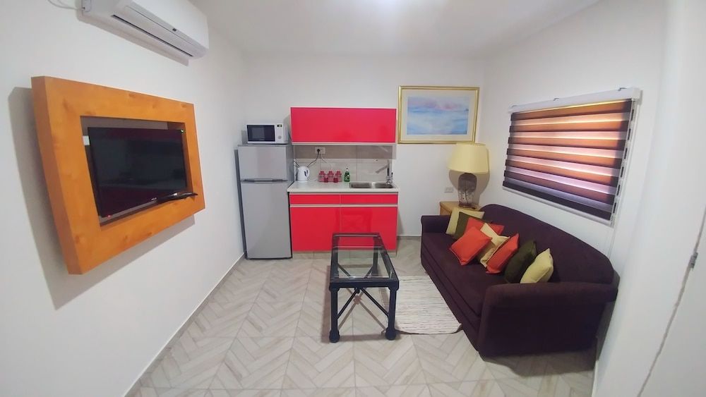 City Suites Superior Suite, Garden View 7