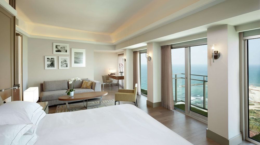 King Studio Grand Vista Room with Sea View