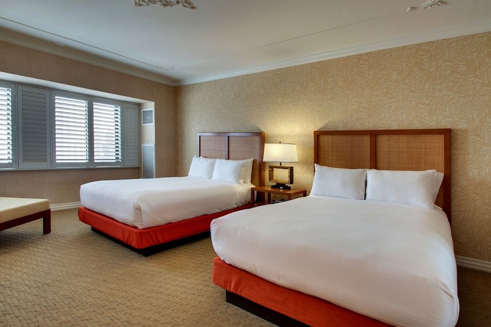 Tropicana Las Vegas - a DoubleTree by Hilton Hotel Deluxe Room, 2 Queen Beds 2