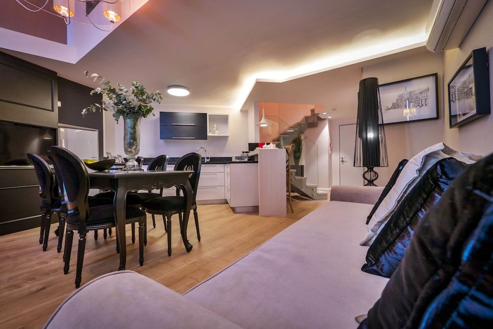21st Floor 360 Suitop Hotel Suite (Prestige Duplex) 6