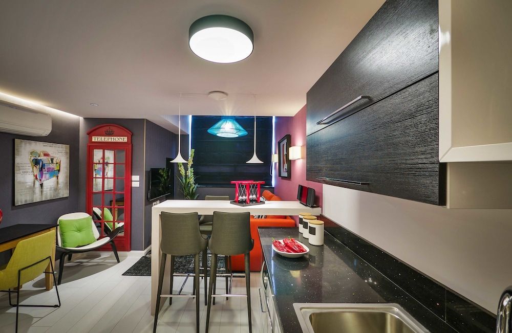 21st Floor 360 Suitop Hotel Suite (Platinium Duplex) 3