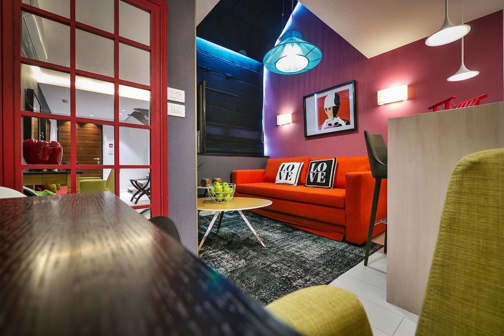 21st Floor 360 Suitop Hotel Suite (Platinium Duplex) 6