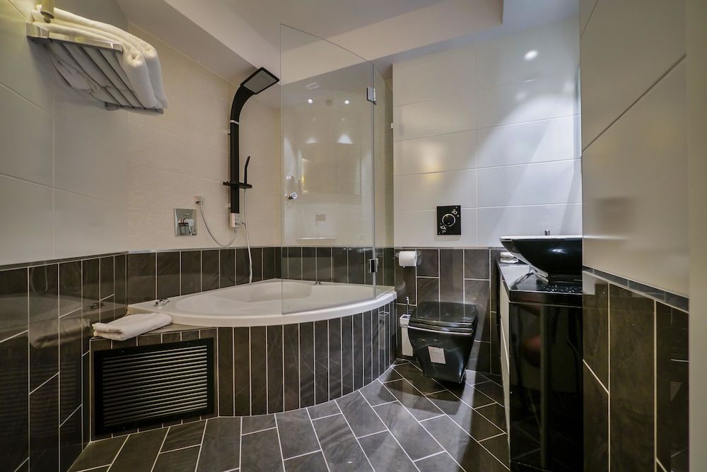 21st Floor 360 Suitop Hotel Suite (Prestige Duplex) 8