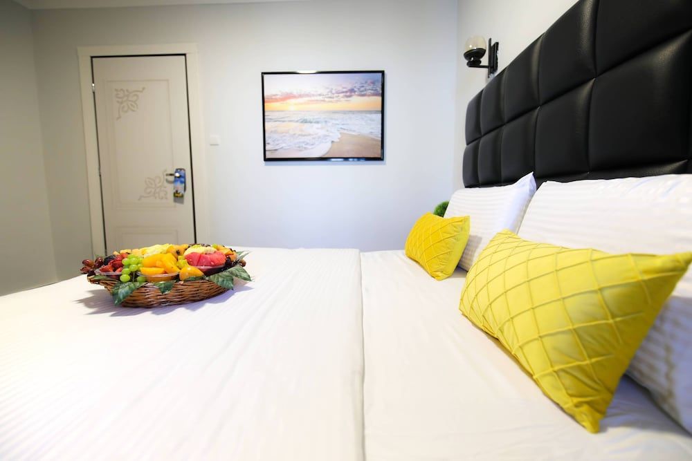 Miami Beach Hotel Tel Aviv Standard Double Room or Twin 8