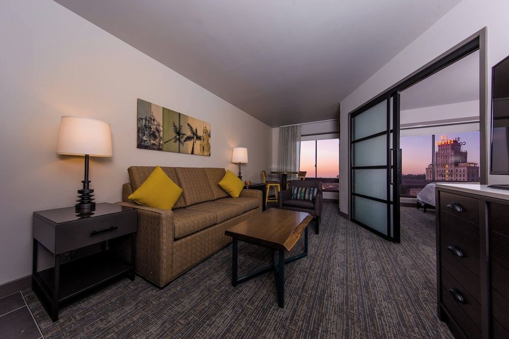 Marriott Vacation Club®, San Diego Suite, 1 King Bed with Sofa bed, City View 5