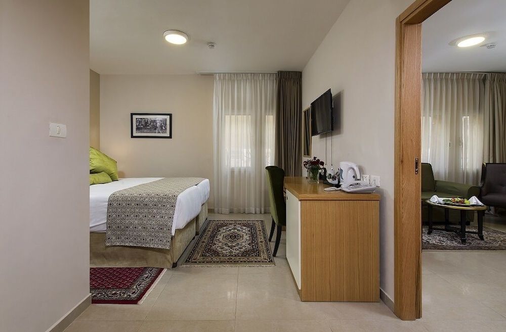 The Sephardic House Family Room, 2 Bedrooms