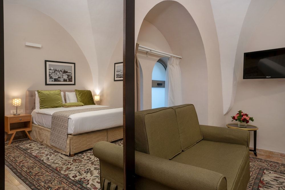 The Sephardic House Economy Triple Room 4