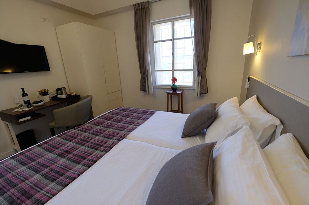 Twin Room, City View