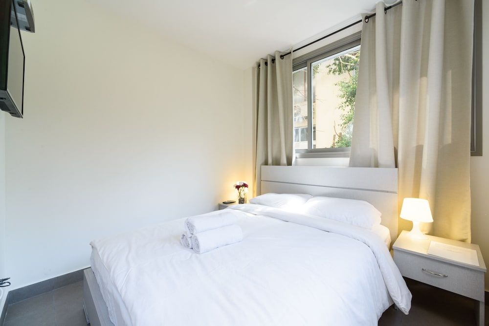 undefined Dizengoff Inn 5