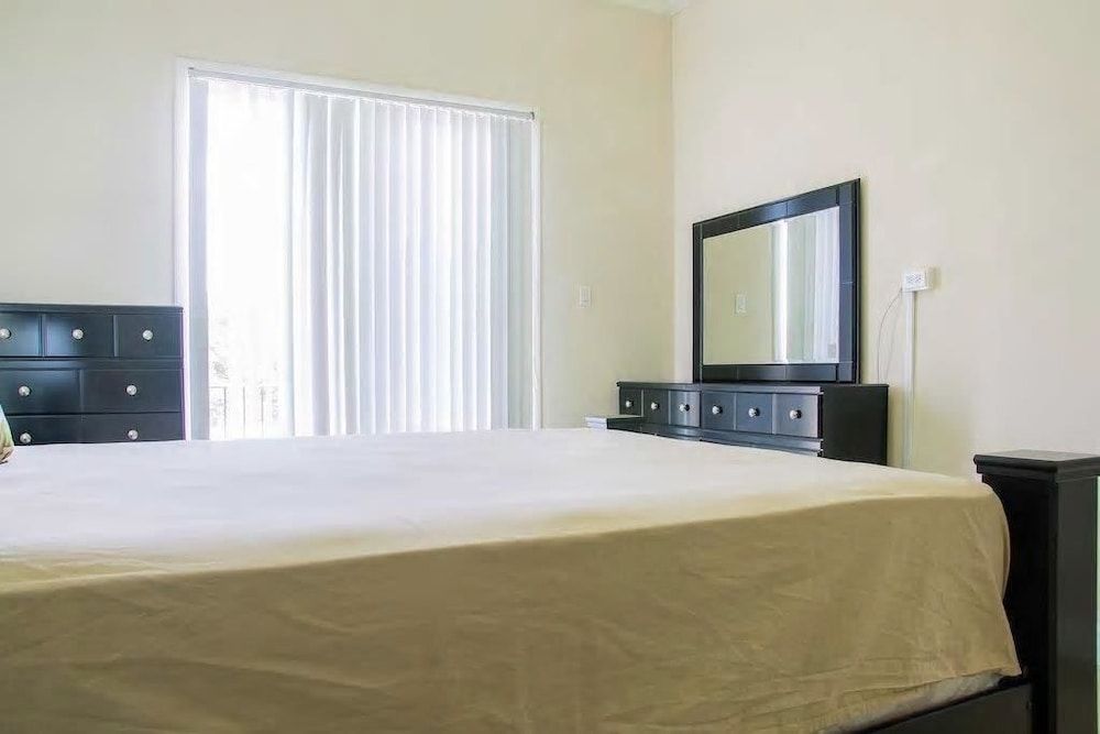 Apartment, 2 Queen Beds, Pool Access, Mountain View
