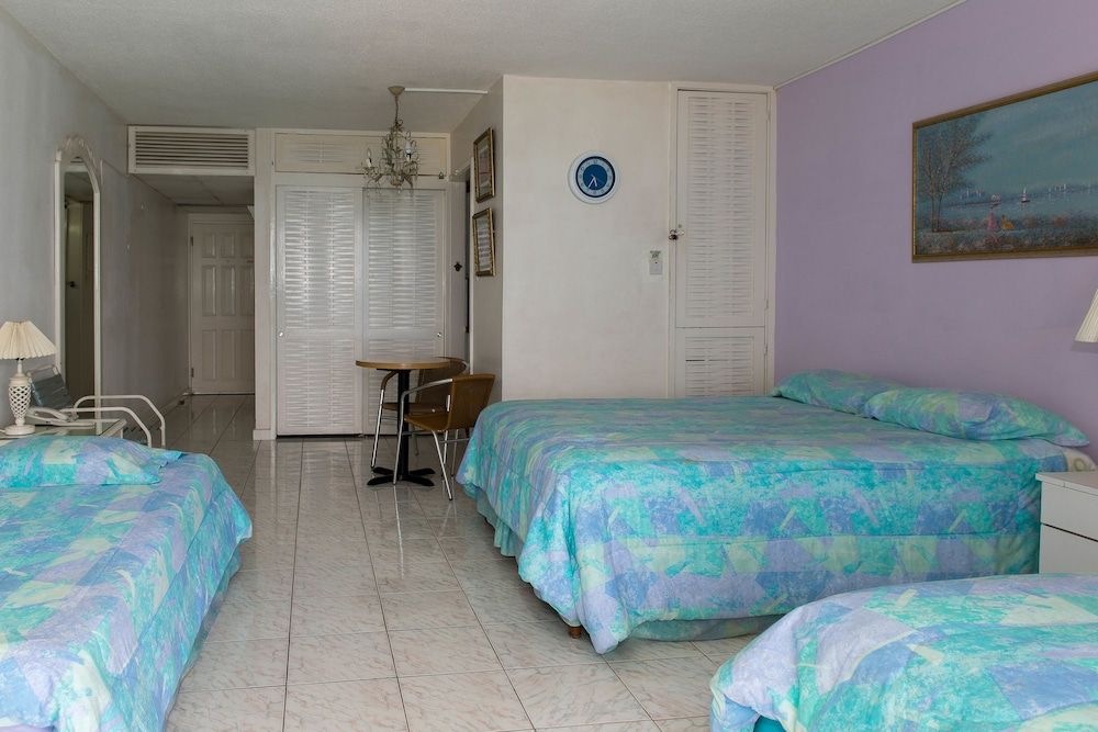 Montego Bay Club Beach Resort Comfort Studio, Multiple Beds 3