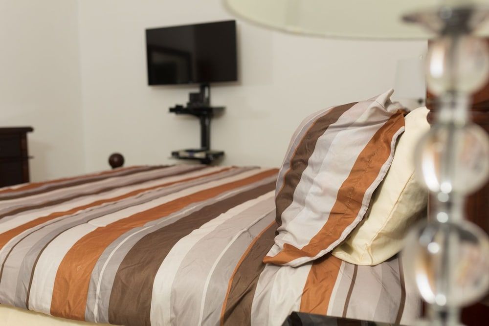 Luxury Apartment, 2 Bedrooms, Balcony, City View