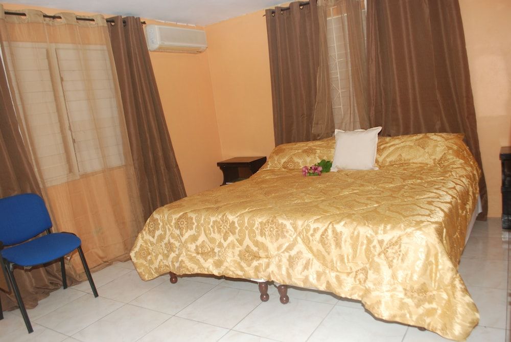 Executive Room, 1 King Bed, Garden View