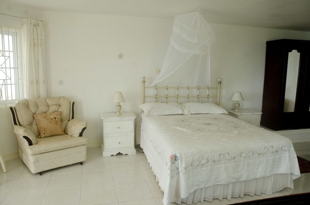 Traditional Studio, 1 King Bed with Sofa bed, Ocean View