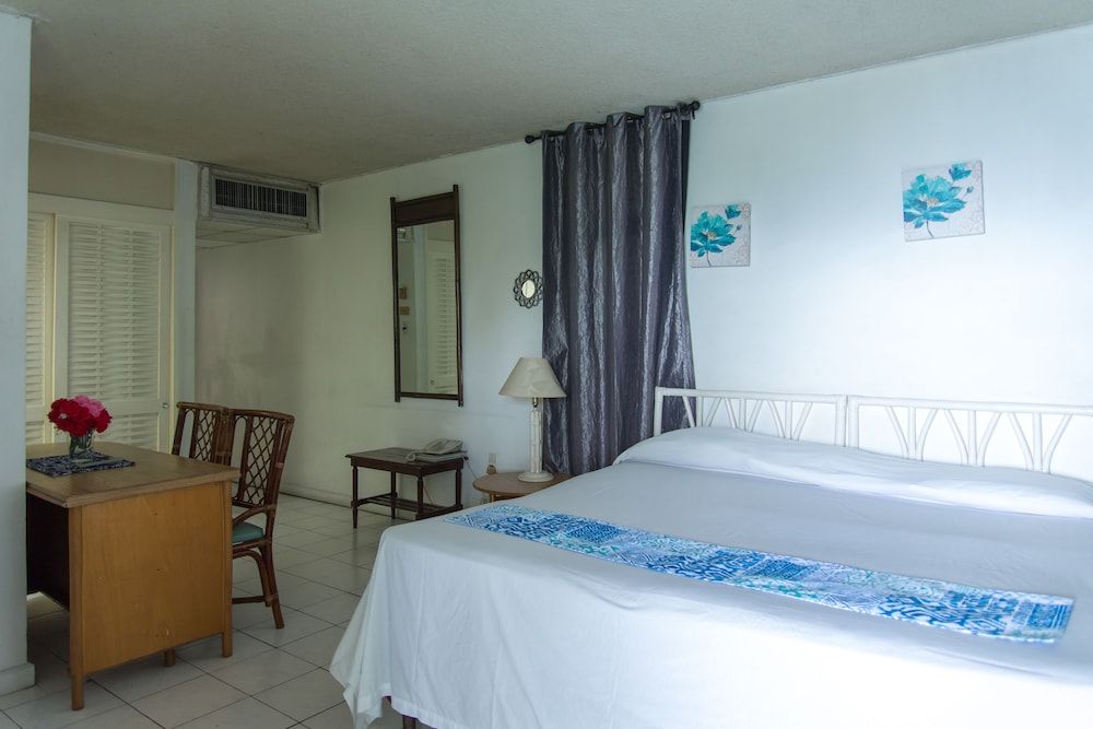 Economy Studio, Ocean View, Corner