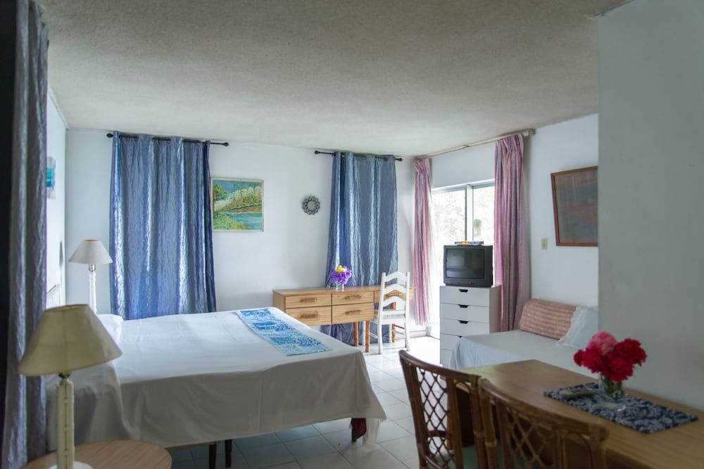 Economy Studio, Ocean View, Corner